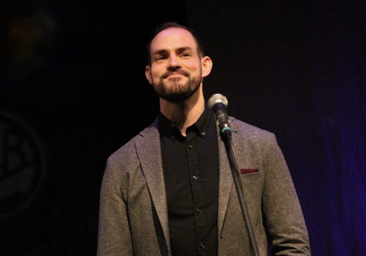 Oliver Muñoz Gutierrez auf der Bühne